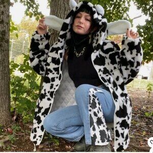 Aelfric Eden Cow Print Sherpa Coat Size Nwt Hood & Horns Oversized Womens Small
